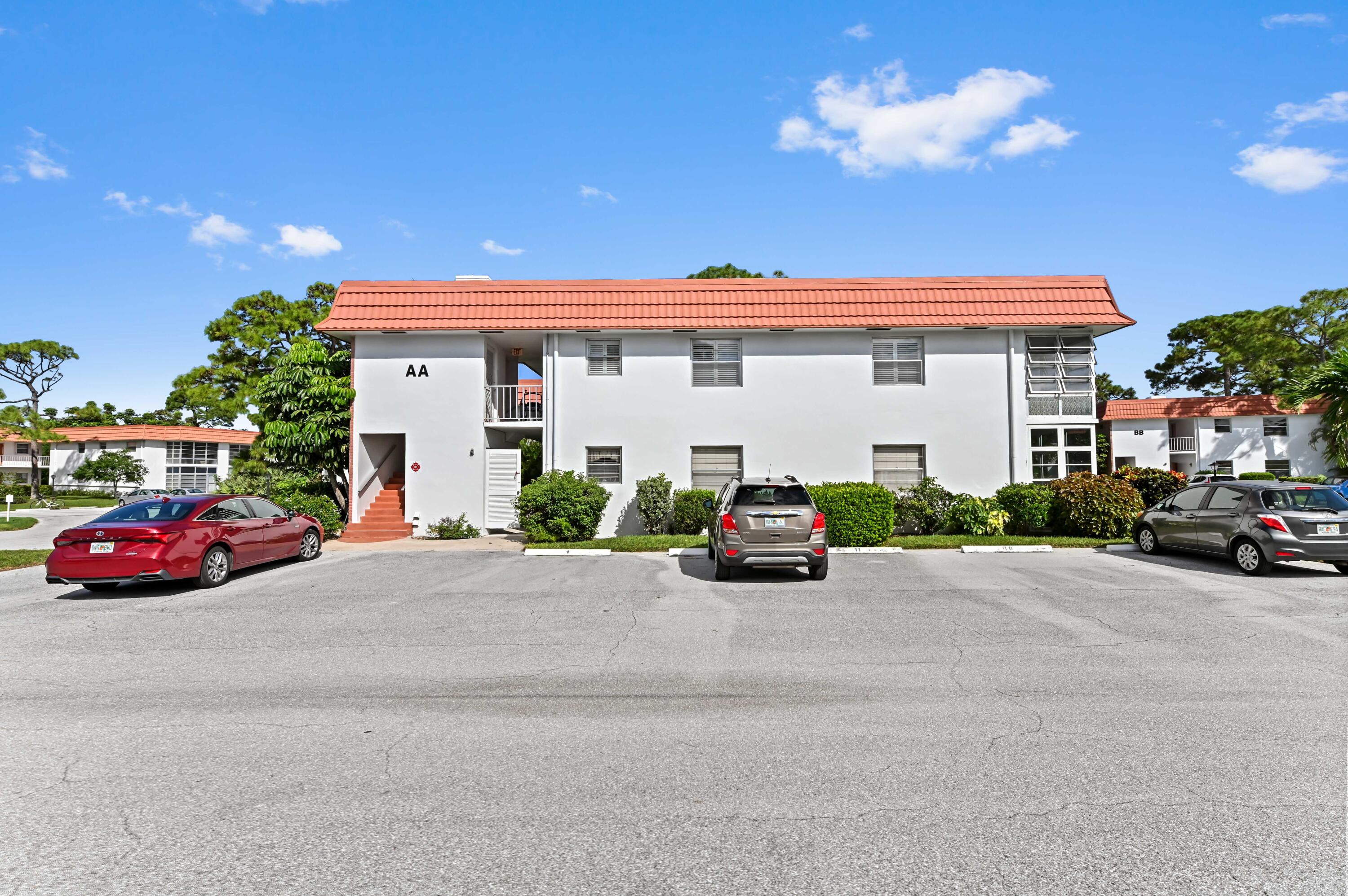 2600 Southeast Ocean Boulevard, Unit AA8 Stuart, FL 34996 - Photo 20 of 36 23 Rear 01