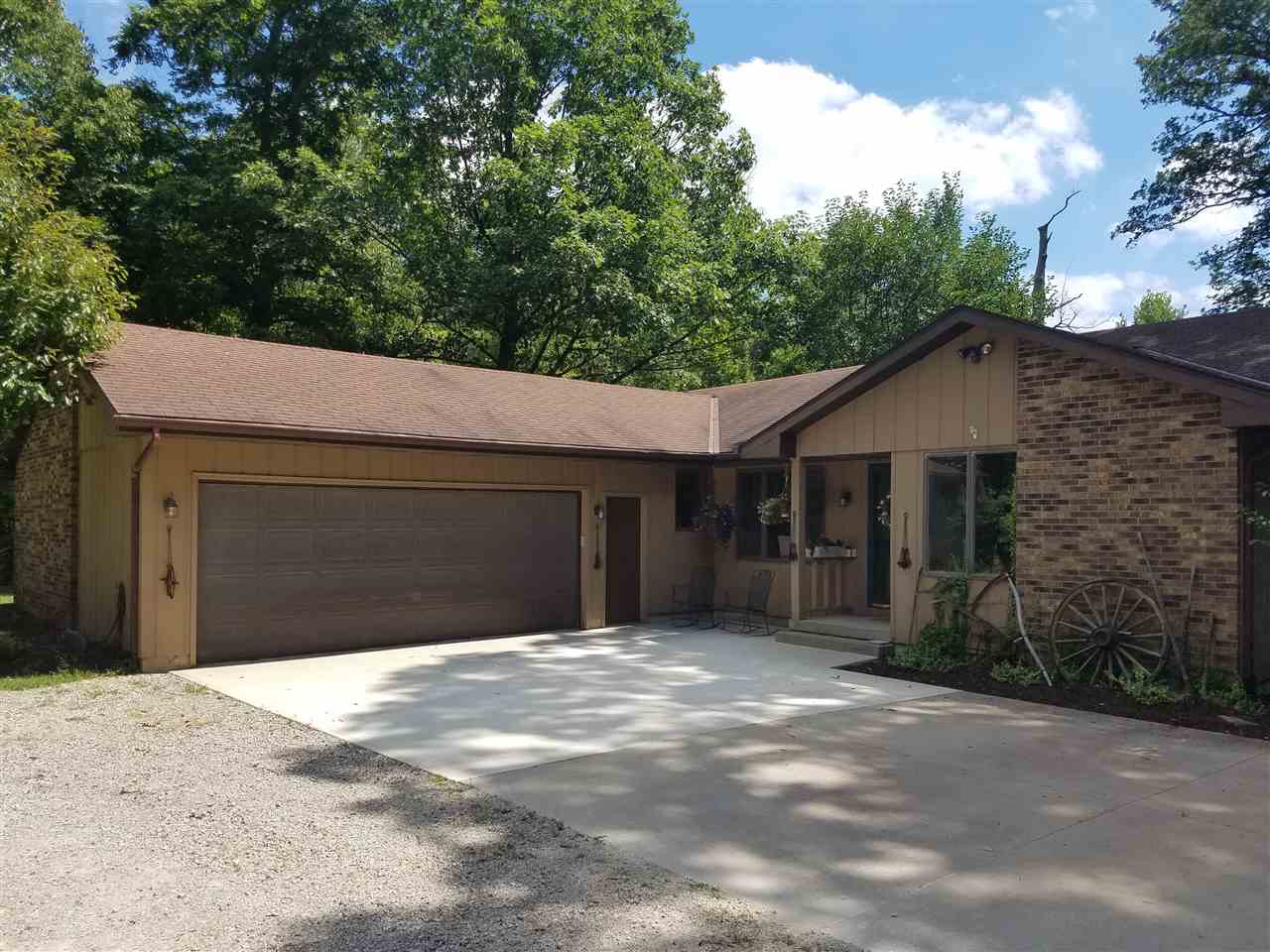 1904 East 900 North Decatur, IN 46733 - Photo 1 of 35