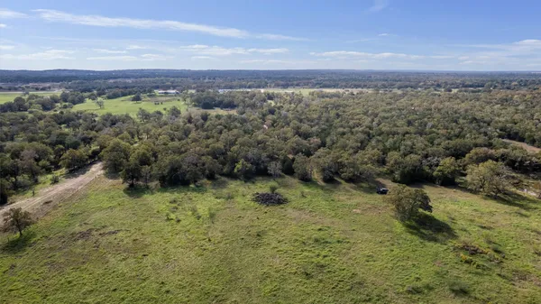 $749,000 | 221 Old Waelder Road, Flatonia, TX 78941