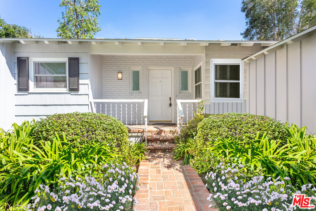 2536 Roscomare Road Los Angeles, CA 90077 - Photo 16 of 16