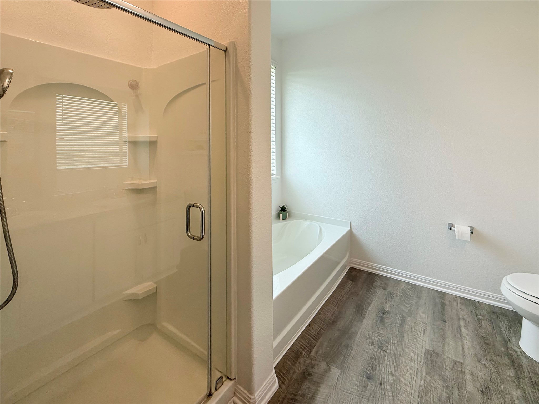209 Bryan Way Angleton, TX 77515 - Photo 15 of 25