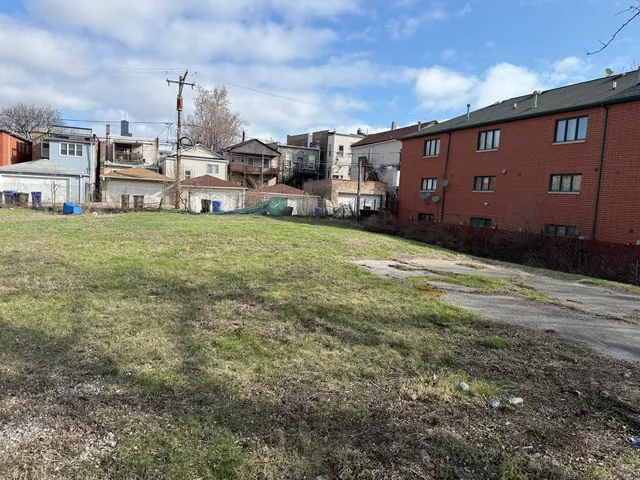 $3,358,000 | 310 West 24th Place, Chicago, IL 60616