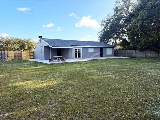 $2,400 | 1822 Southeast Oxmoor Court, Port St. Lucie, FL 34952