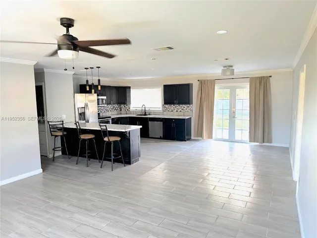 $2,400 | 1822 Southeast Oxmoor Court, Port St. Lucie, FL 34952