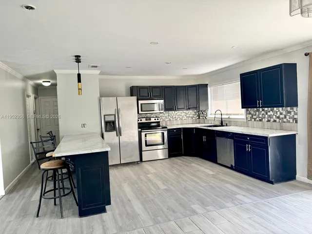 $2,400 | 1822 Southeast Oxmoor Court, Port St. Lucie, FL 34952