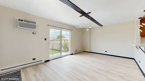 $250,000 | 4220 Bonhill Drive, Unit 3E, Arlington Heights, IL 60004