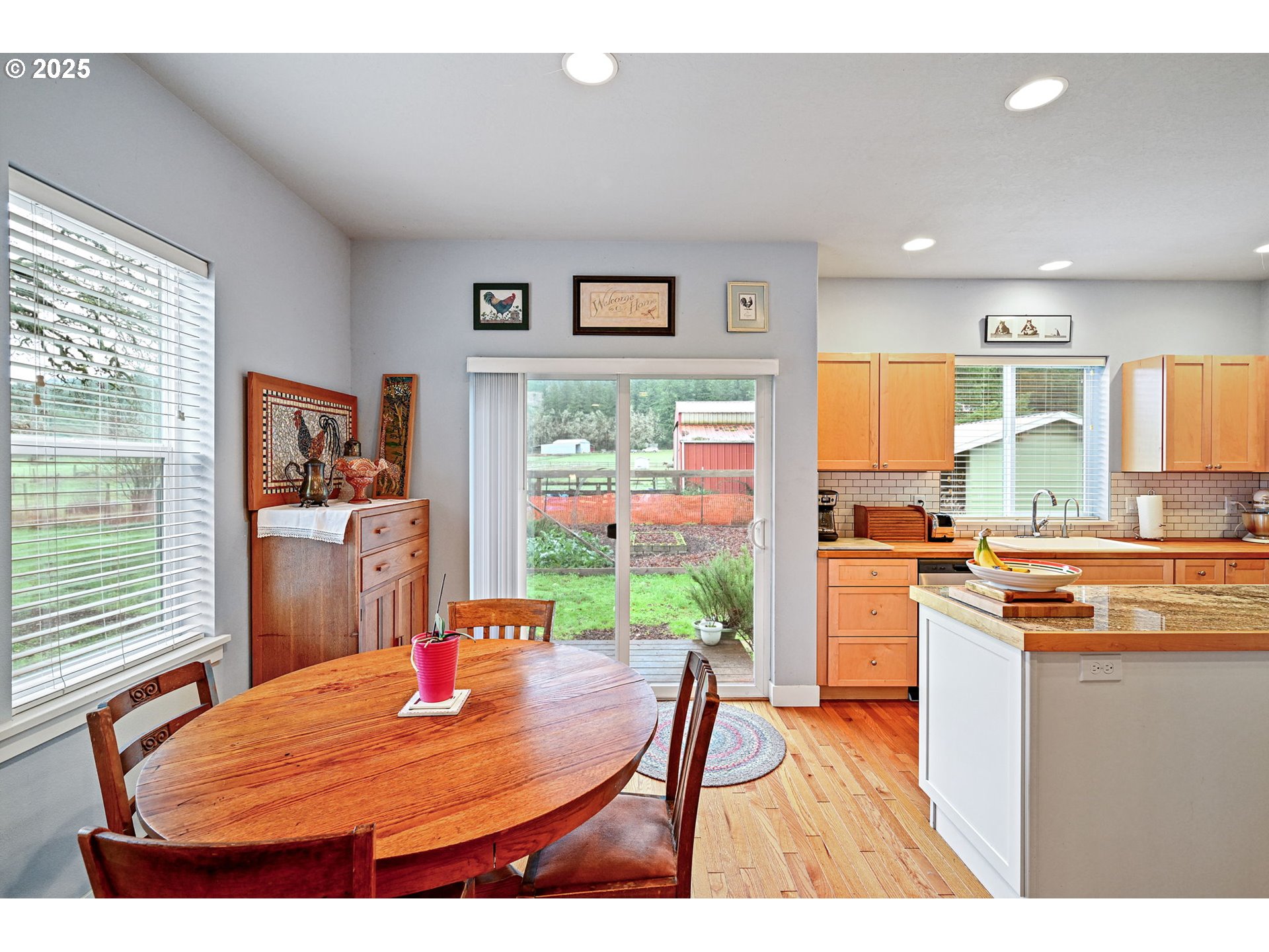 81645 Lost Creek Road Dexter, OR 97431 - Photo 16 of 44 Kitchen