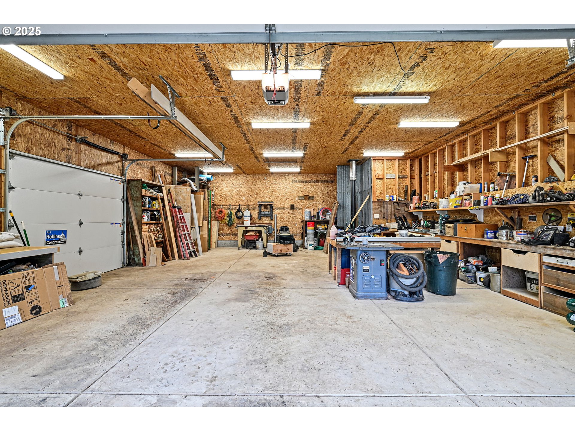 81645 Lost Creek Road Dexter, OR 97431 - Photo 36 of 44 Garage