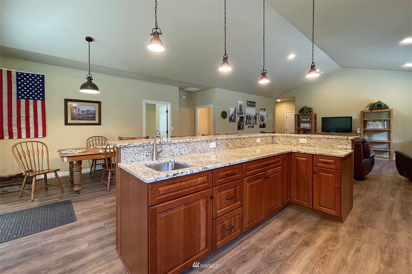 216 John Scott Road Sequim, WA 98382 - Photo 14 of 40 Gallery Image 14