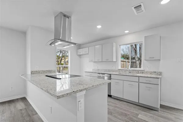 $2,400 | 6202 Glenmoor Drive, Garland, TX 75043