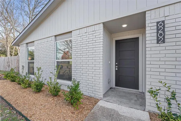 $2,400 | 6202 Glenmoor Drive, Garland, TX 75043