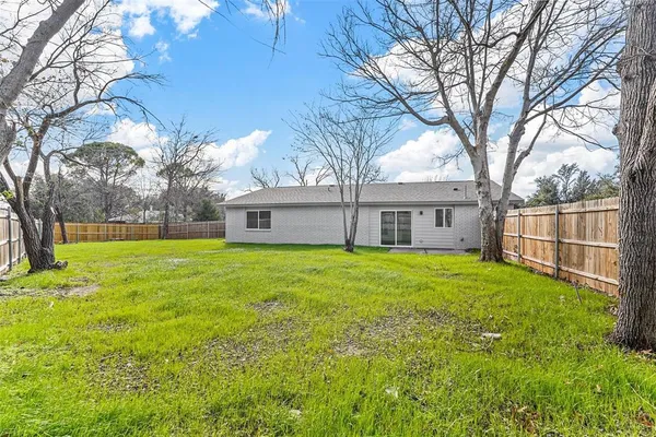 $2,400 | 6202 Glenmoor Drive, Garland, TX 75043