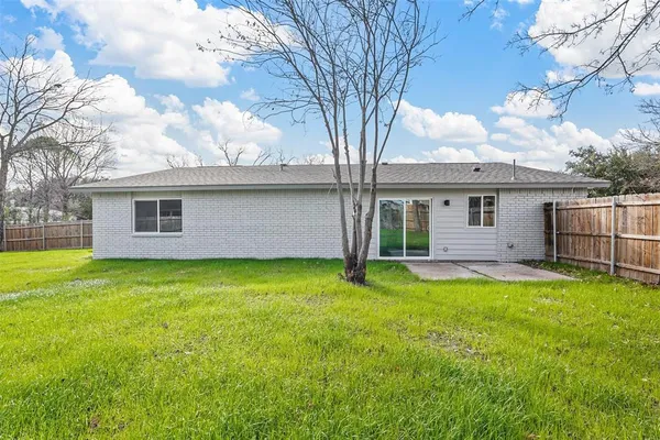 $2,400 | 6202 Glenmoor Drive, Garland, TX 75043