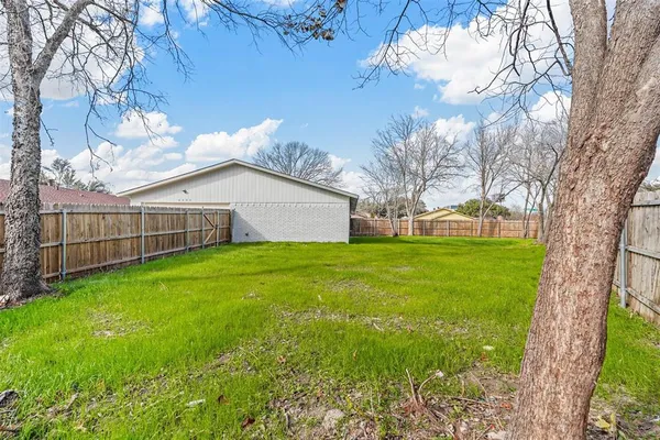 $2,400 | 6202 Glenmoor Drive, Garland, TX 75043