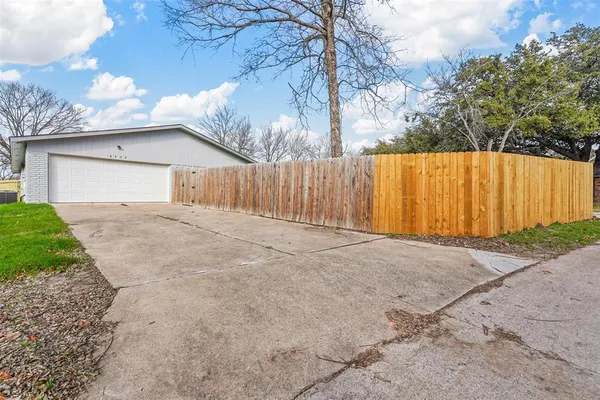 $2,400 | 6202 Glenmoor Drive, Garland, TX 75043
