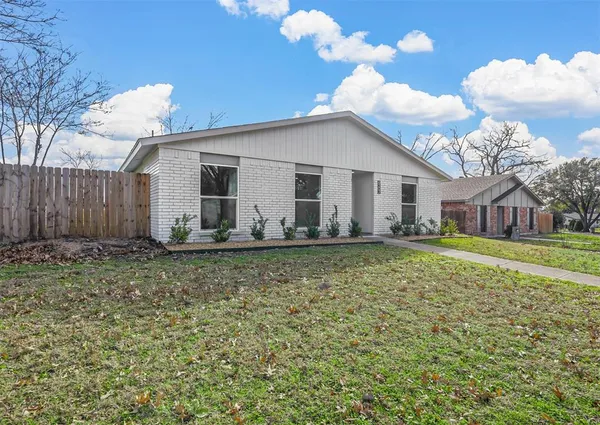 $2,400 | 6202 Glenmoor Drive, Garland, TX 75043