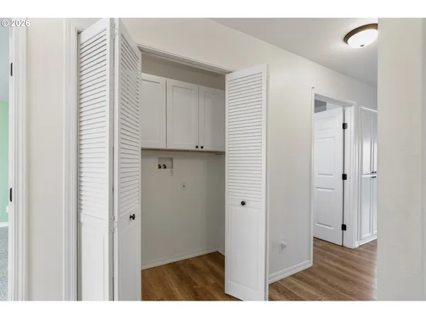 $370,000 | 240 Lone Pine Lane, Unit 5, The Dalles, OR 97058