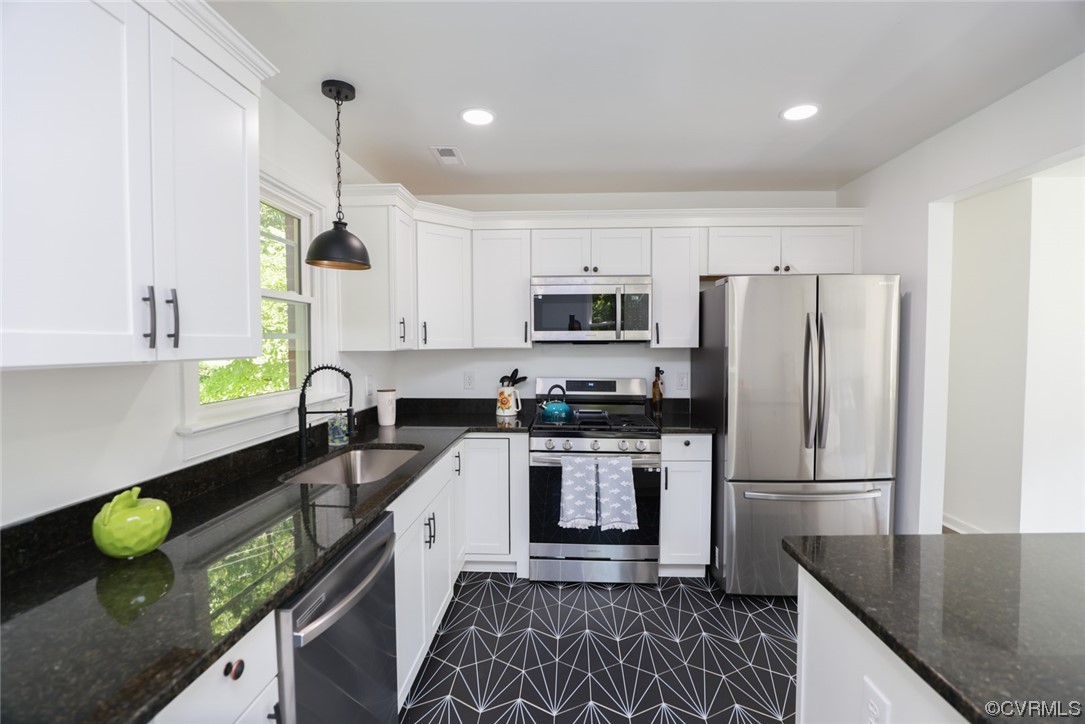 512 Conley Road Richmond, VA 23227 - Photo 7 of 48 Gallery Image 7
