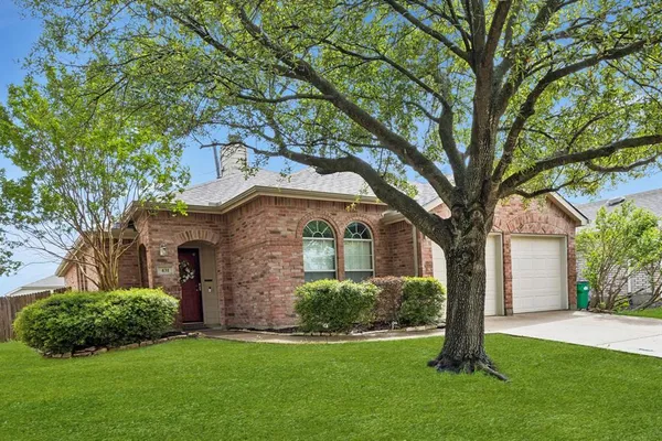 $250,000 | 431 Sugarberry Lane, Fate, TX 75087