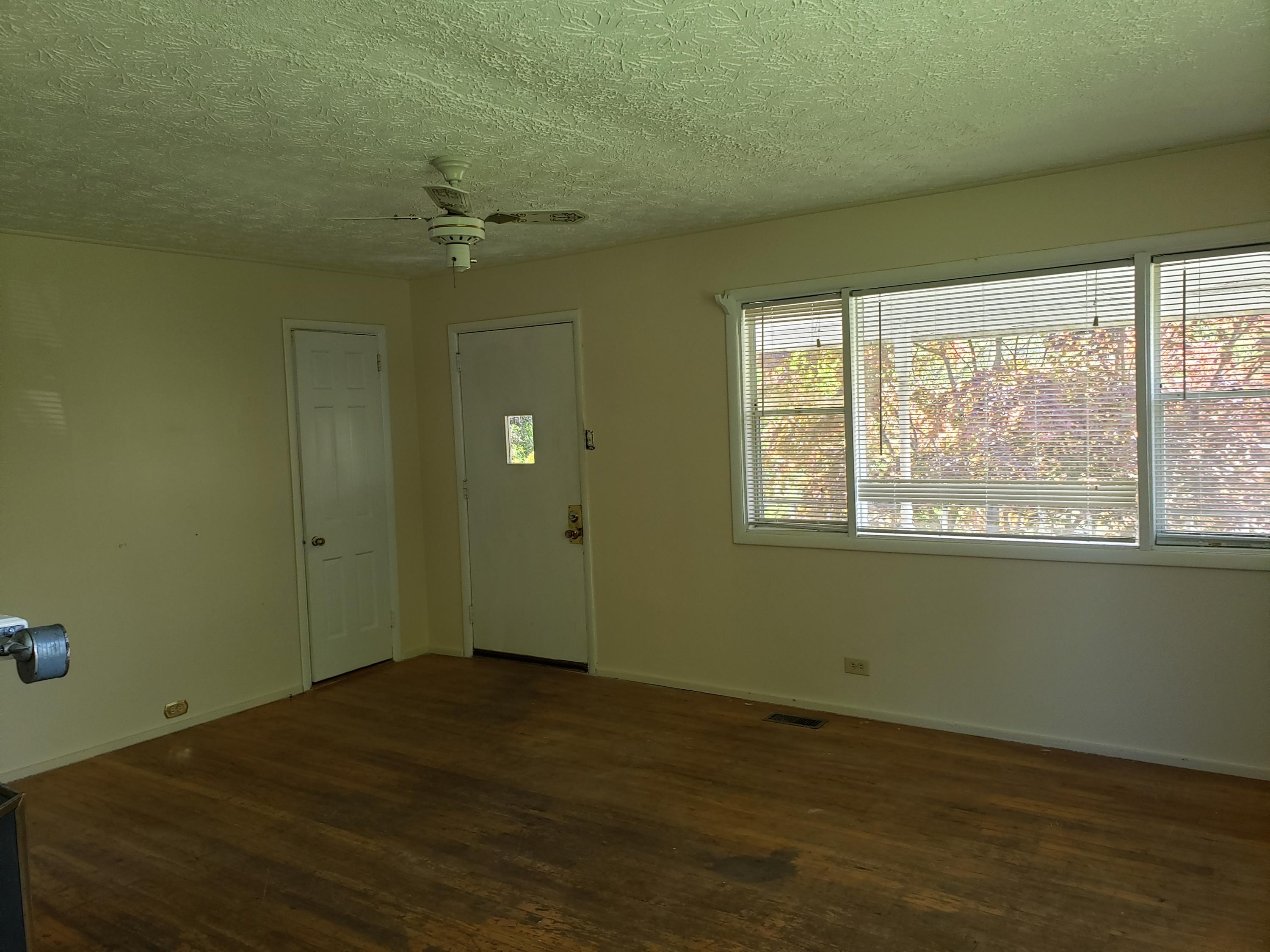 117 Porter Road Oak Ridge, TN 37830 - Photo 3 of 7 20190415_112453