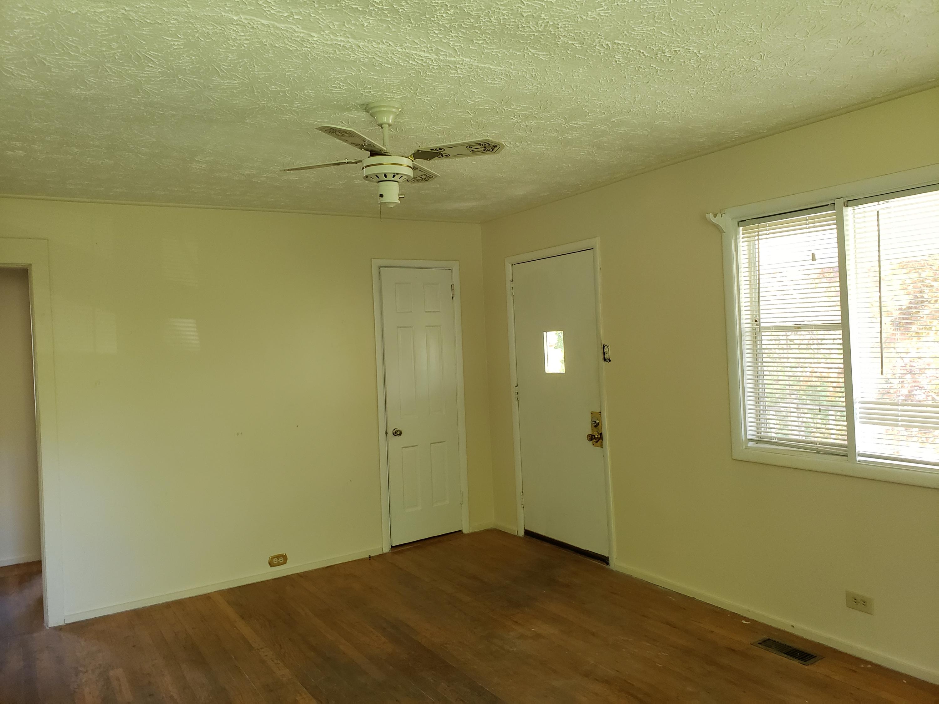 117 Porter Road Oak Ridge, TN 37830 - Photo 4 of 7 20190415_112500