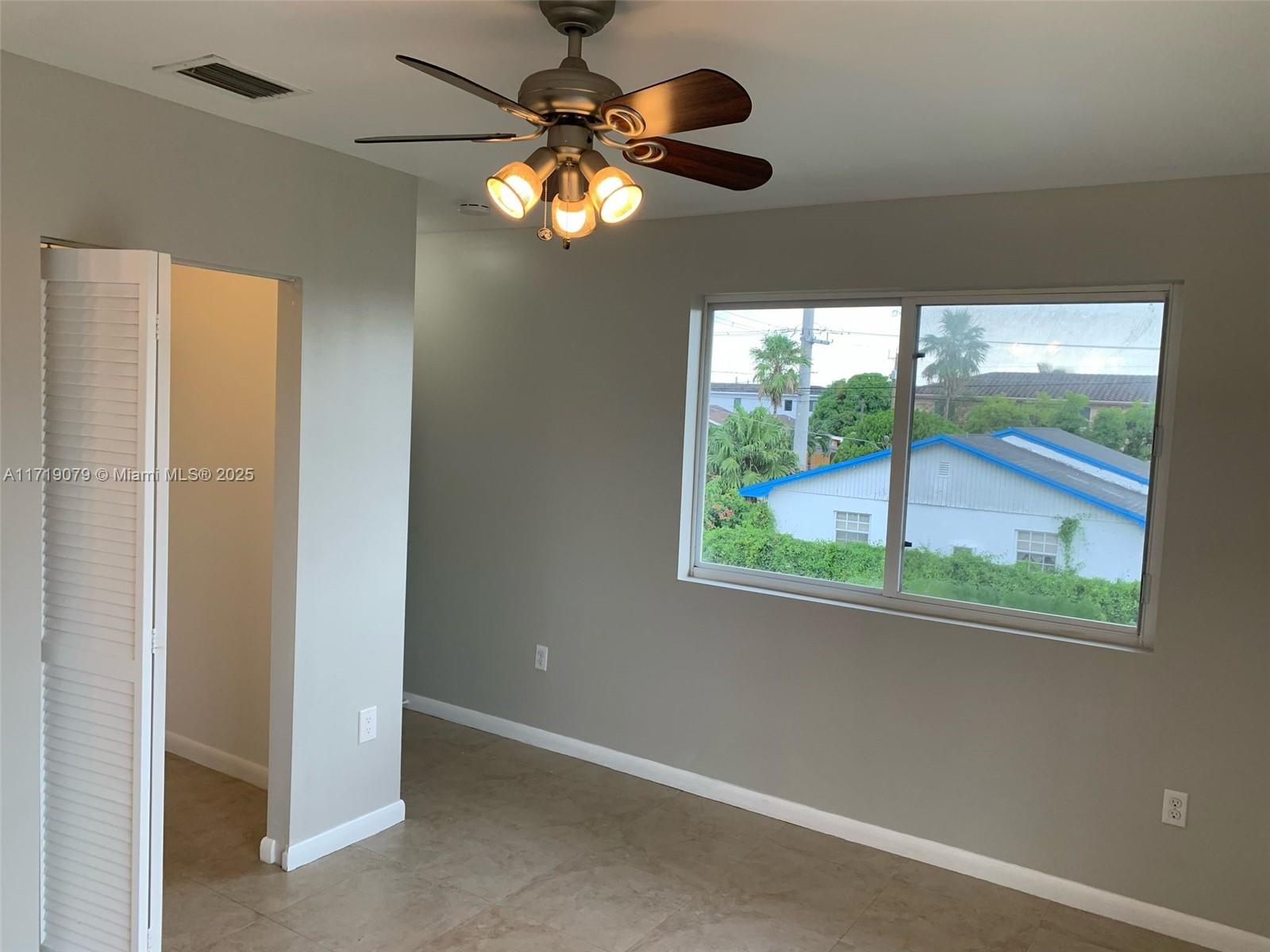 2250 West 5th Way Hialeah, FL 33010 - Photo 19 of 38