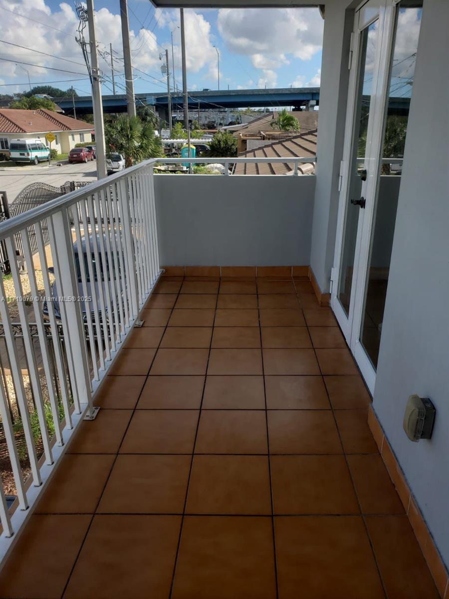 2250 West 5th Way Hialeah, FL 33010 - Photo 21 of 38