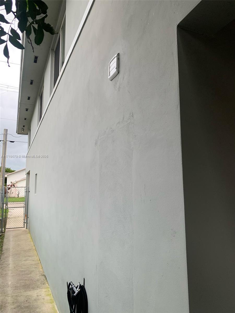 2250 West 5th Way Hialeah, FL 33010 - Photo 33 of 38