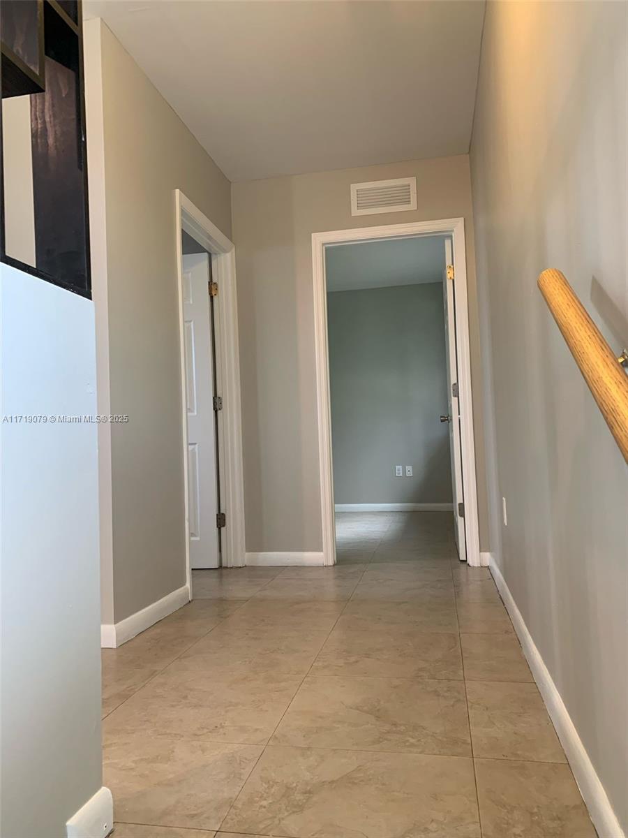 2250 West 5th Way Hialeah, FL 33010 - Photo 7 of 38