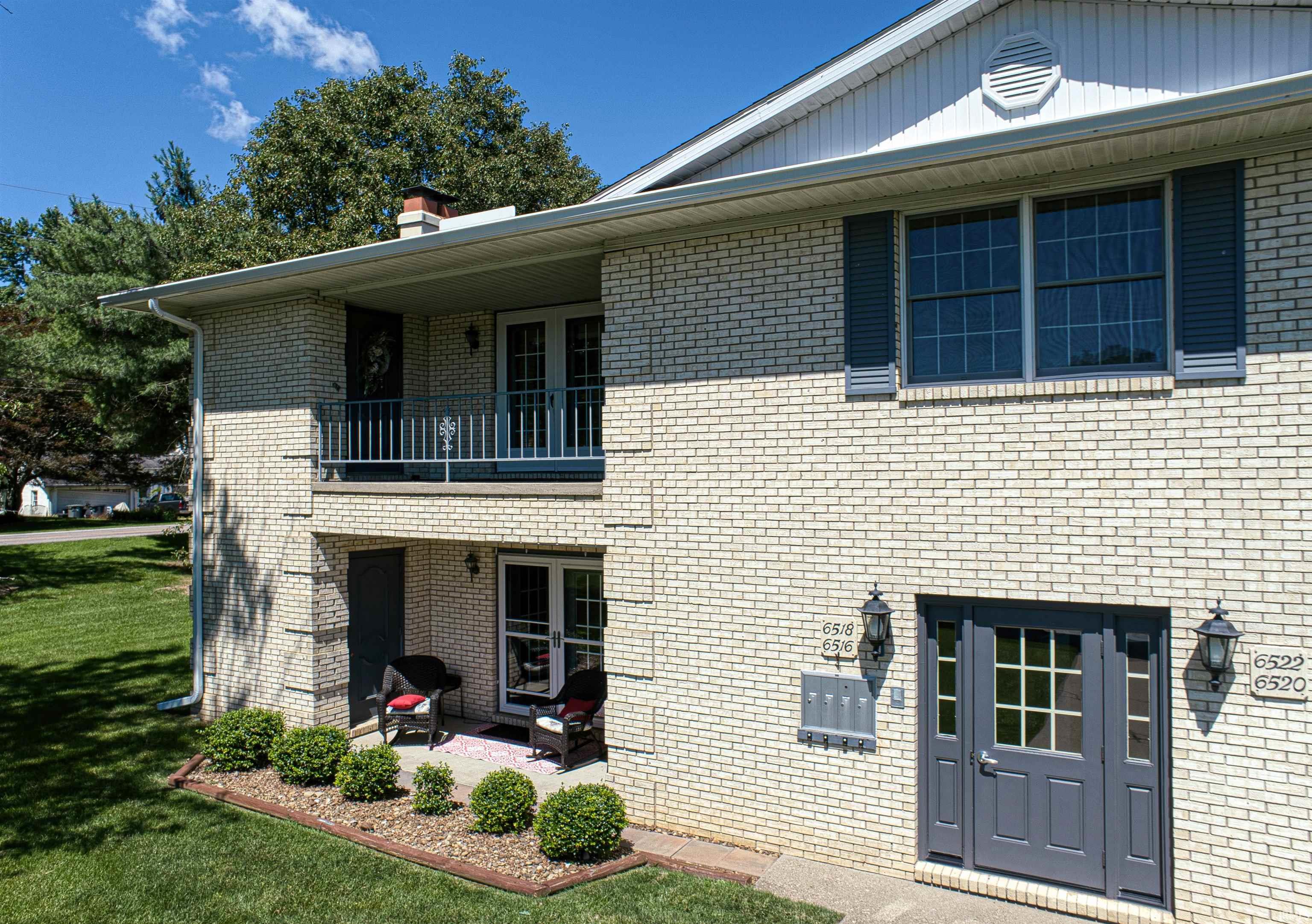 6518 Newburgh Road Evansville, IN 47715 - Photo 1 of 31 Gallery Image 1