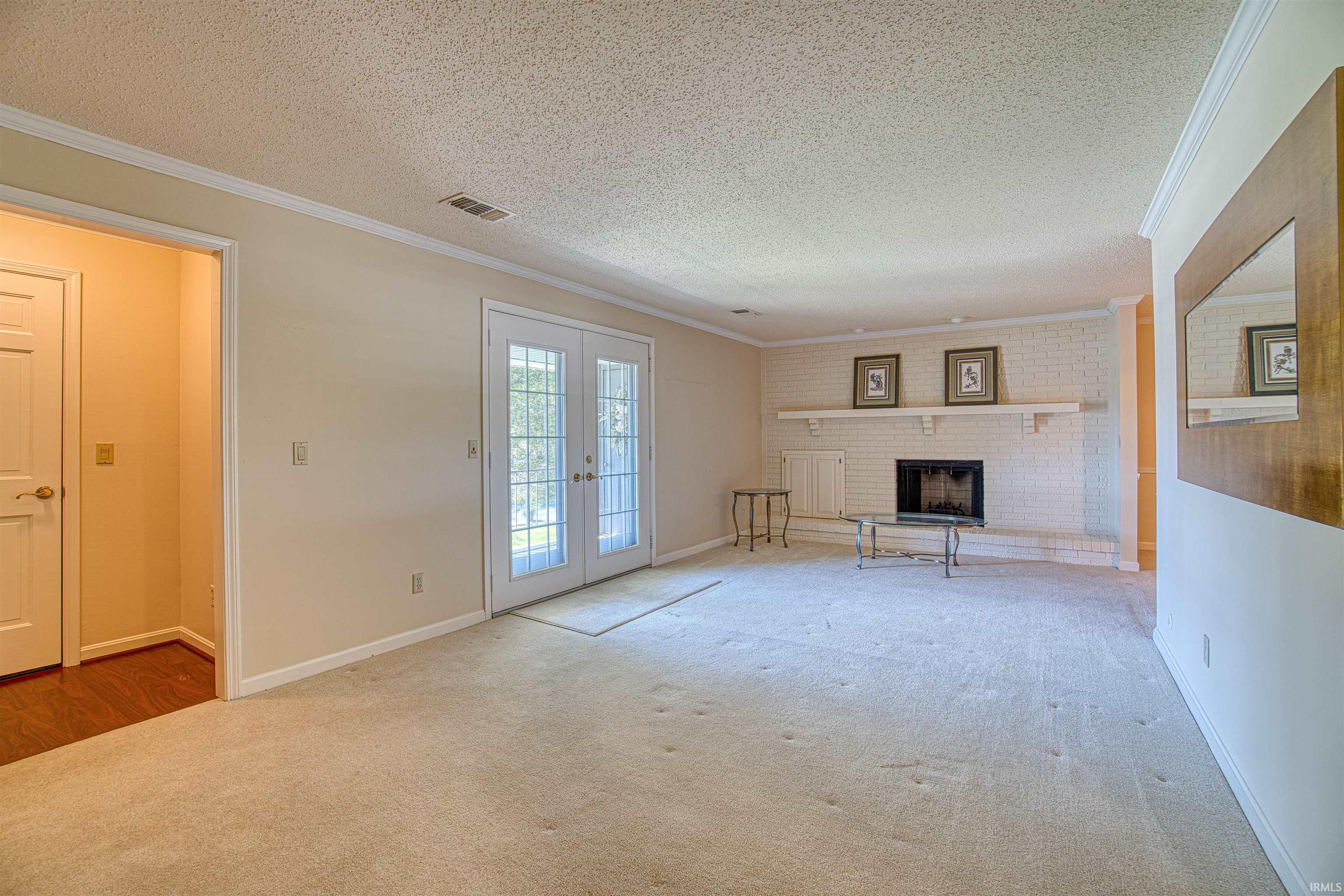 6518 Newburgh Road Evansville, IN 47715 - Photo 9 of 31 Gallery Image 9