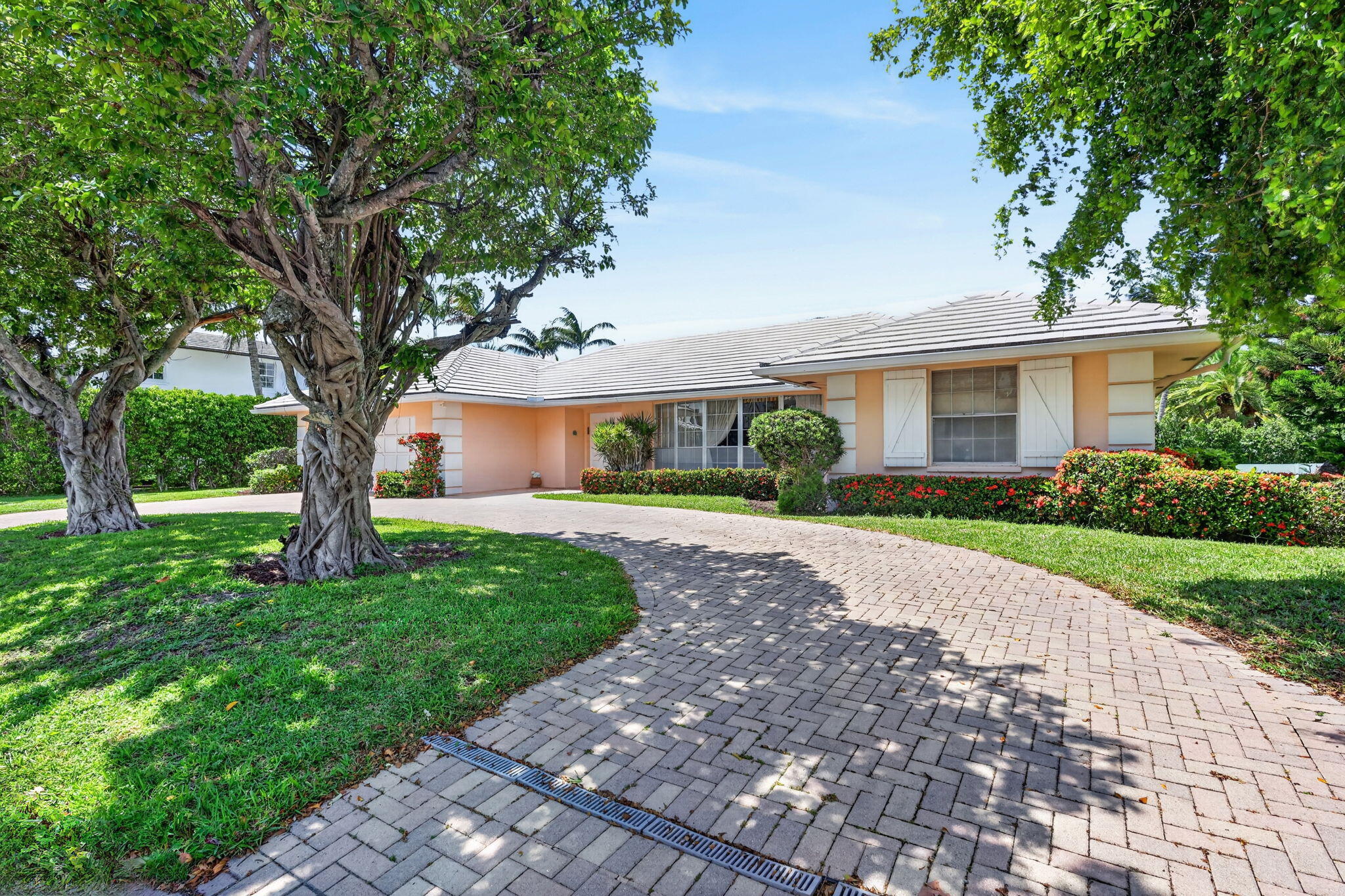217 Plantation Road Palm Beach, FL 33480 - Photo 1 of 41 1-web-or-mls-5P1A6271