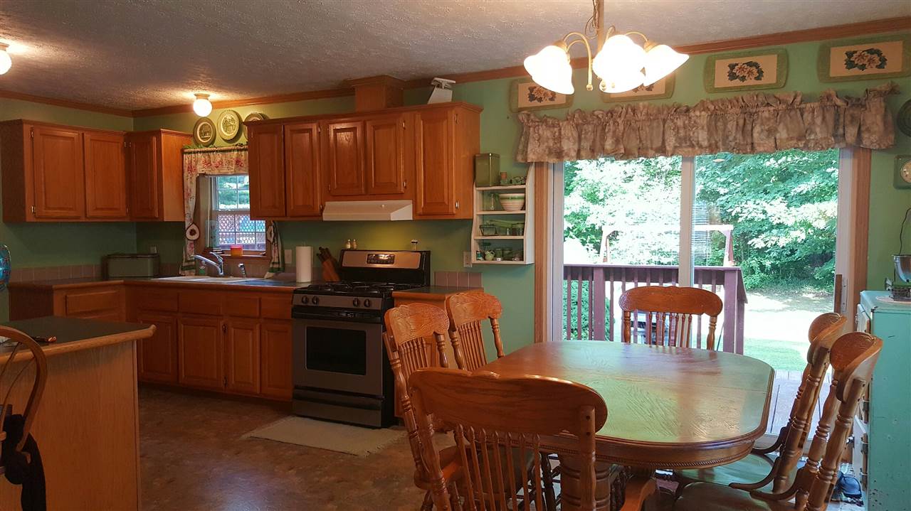 9931 South Littlefield Road Blanchard, MI 49310 - Photo 11 of 37 1822346-10.JPG