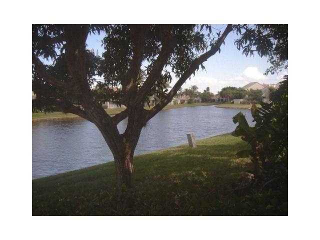 17196 Newport Club Drive Boca Raton, FL 33496 - Photo 16 of 22 Relaxing Water View