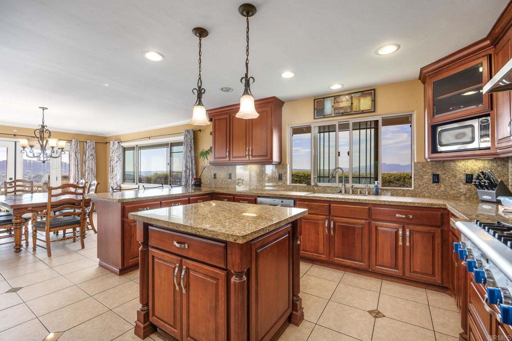 8618 Sky Rim Drive Lakeside, CA 92040 - Photo 2 of 69