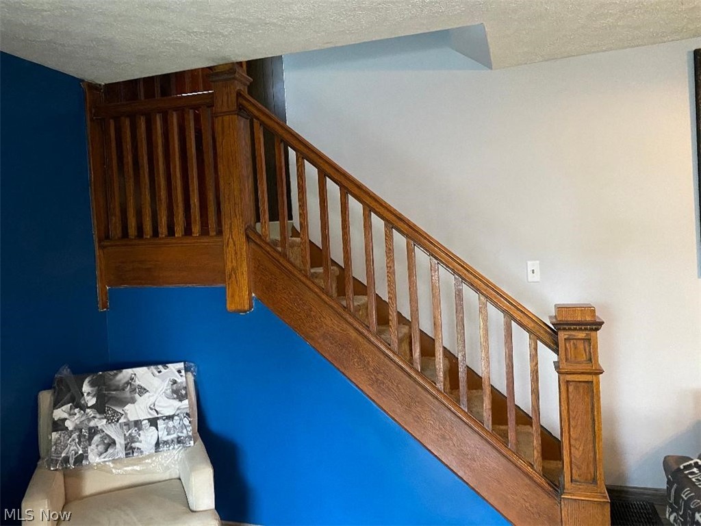 1815 Creston Road Cambridge, OH 43725 - Photo 8 of 24 Gallery Image 8