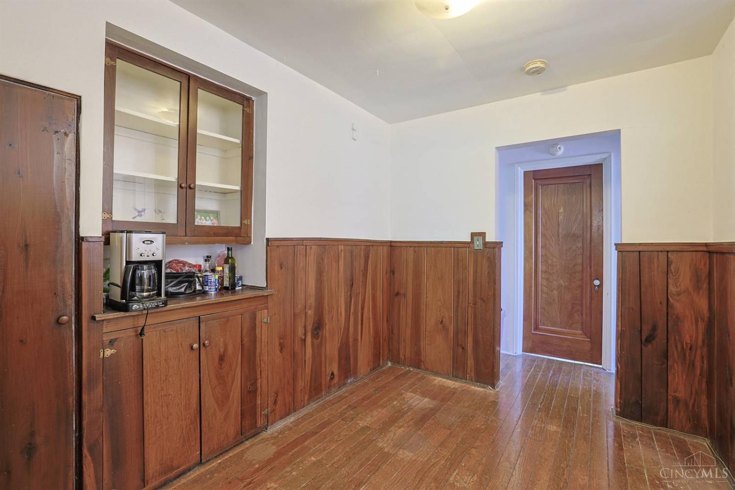 3097 Riddle View Lane Cincinnati, OH 45220 - Photo 14 of 29 Gallery Image 14