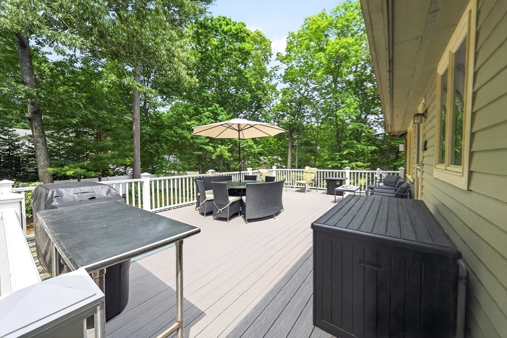 42 Willow Road Hanover, MA 02339 - Photo 21 of 38