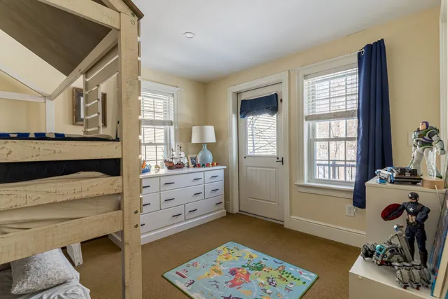 $895,000 | 9 Swamscott Street, Newfields, NH 03856