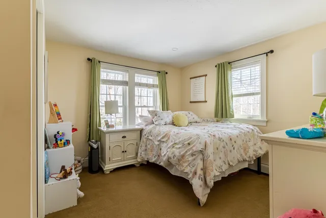 $895,000 | 9 Swamscott Street, Newfields, NH 03856