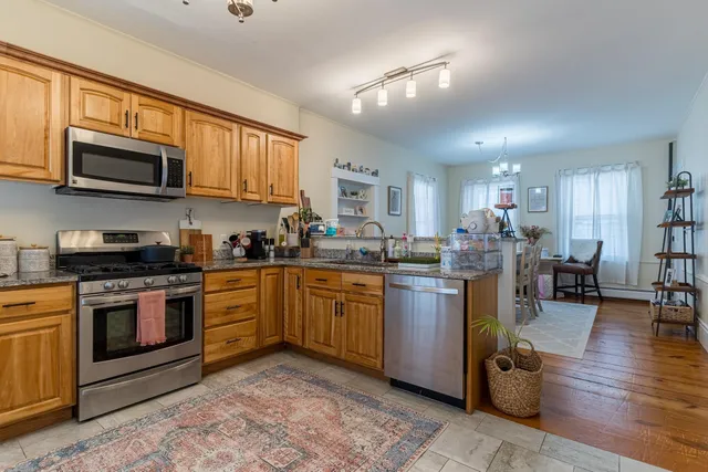 $895,000 | 9 Swamscott Street, Newfields, NH 03856