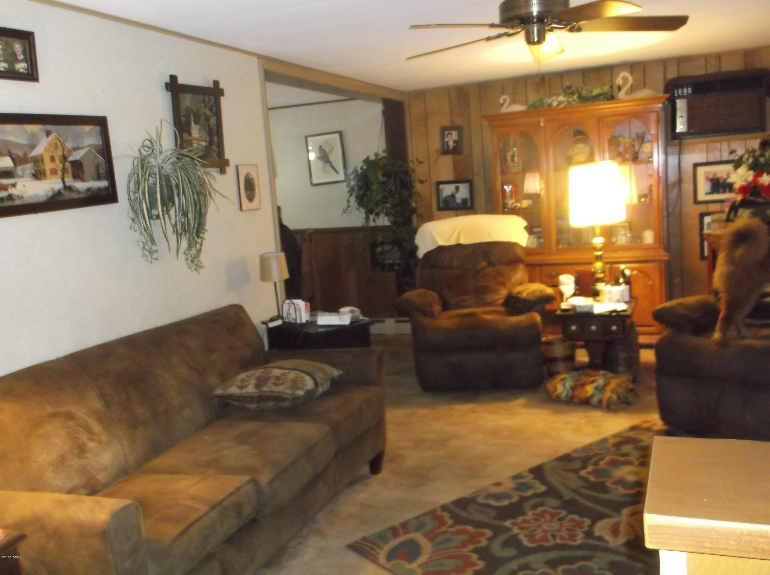 122 Henchel Road Matamoras, PA 18336 - Photo 3 of 20