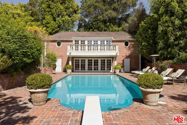 $16,800,000 | 214 South Beverly Glen Boulevard, Los Angeles, CA 90024