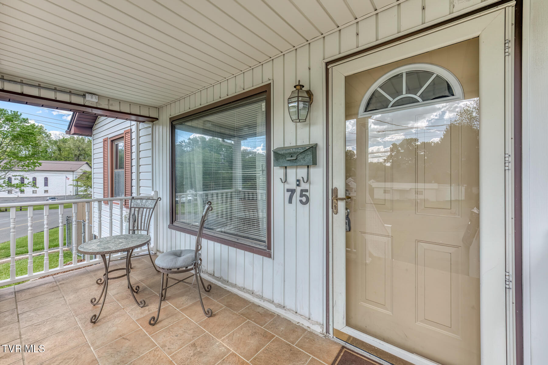 75 24th Street Bristol, TN 37620 - Photo 3 of 46 75 24th St-3