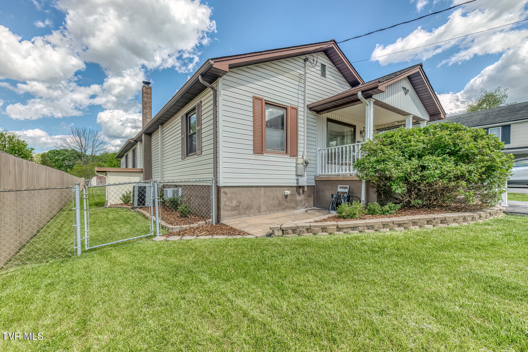 75 24th Street Bristol, TN 37620 - Photo 37 of 46 75 24th St-37