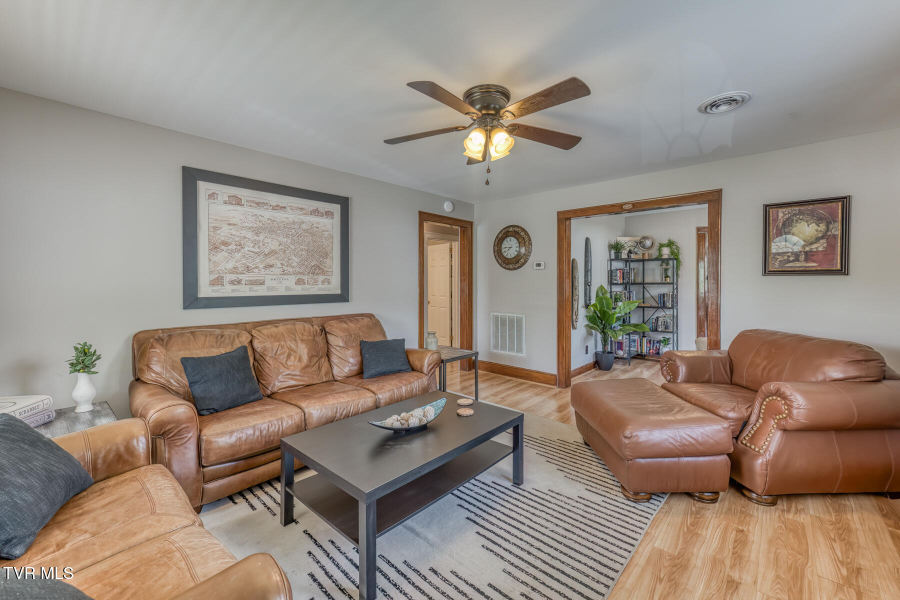 75 24th Street Bristol, TN 37620 - Photo 4 of 46 75 24th St-4