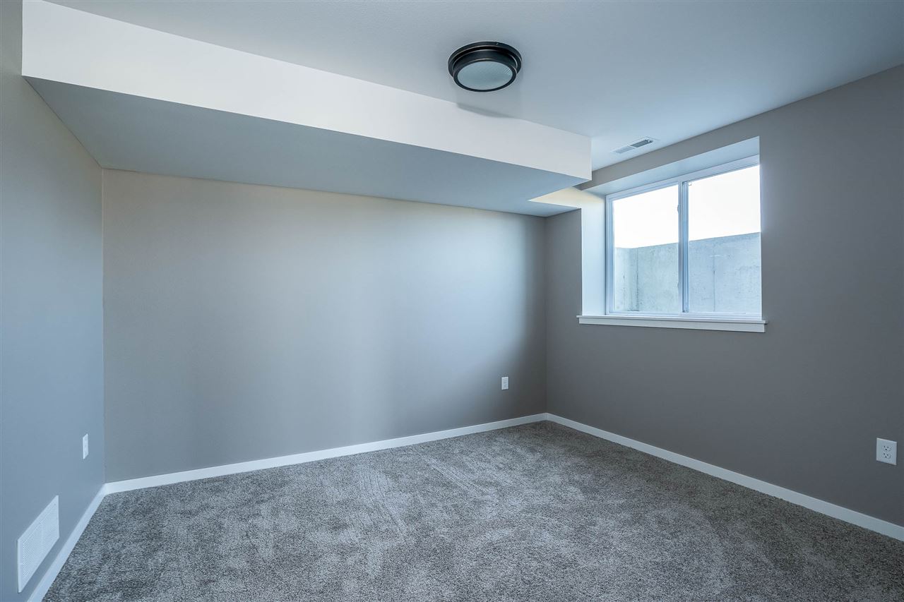 407 Ridge View Drive West Branch, IA 52358 - Photo 13 of 17 Gallery Image 13