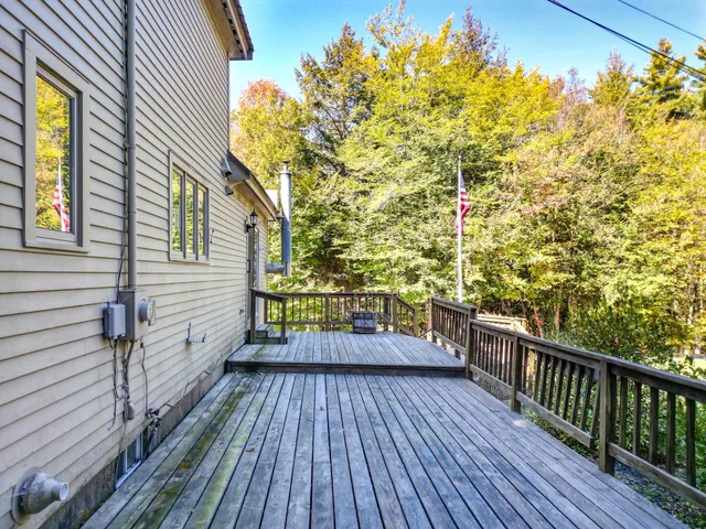 $530,000 | 137 Modock Hill Road, Conway, NH 03818