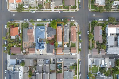 $1,795,000 | 605 California Street, Huntington Beach, CA 92648