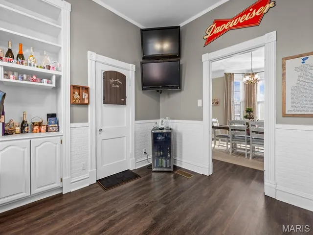 $285,000 | 103 North Rapp Avenue, Columbia, IL 62236